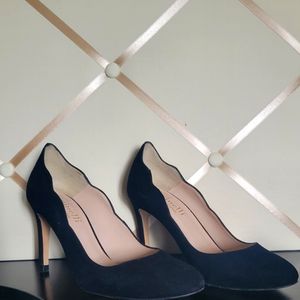 Minelli Black scalloped heels
